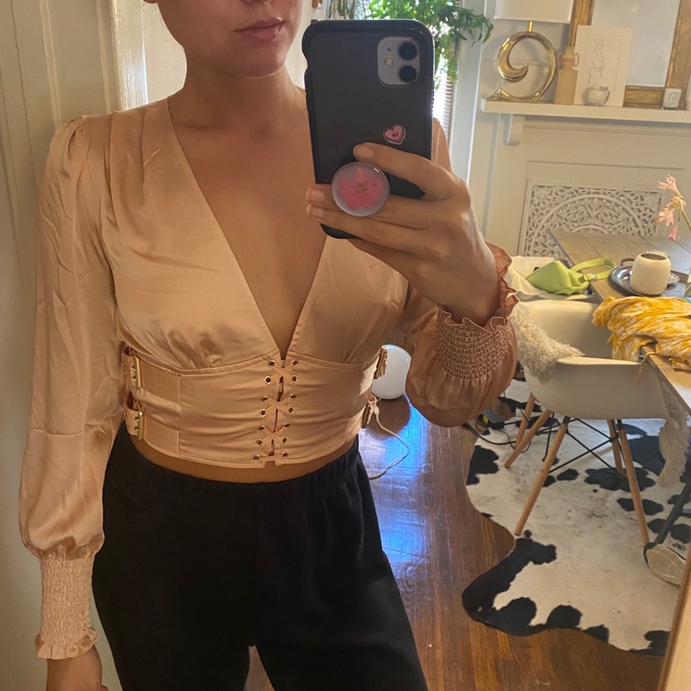 Forever 21 satin long sleeve blouse sz M